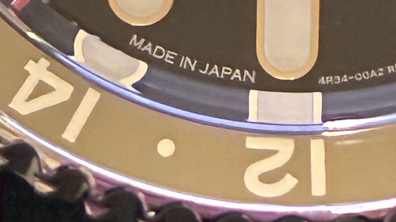 文字盤に記されたMADE IN JAPANの文字